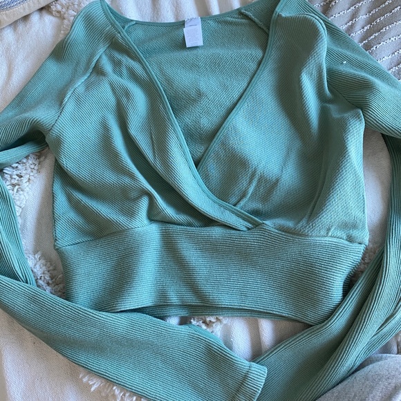 Balance athletica wrap top in colour jade - Picture 2 of 3